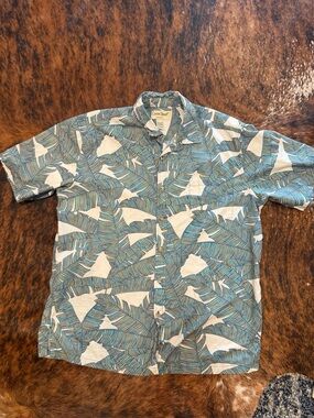 Mens Hawaiian Short Sleeve Button Down Shirt Size large-Cooke Street Honolulu